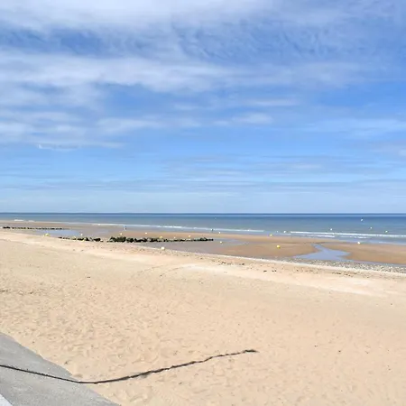 Semesterbostad 4 Bedroom Pet Friendly In Auberville
